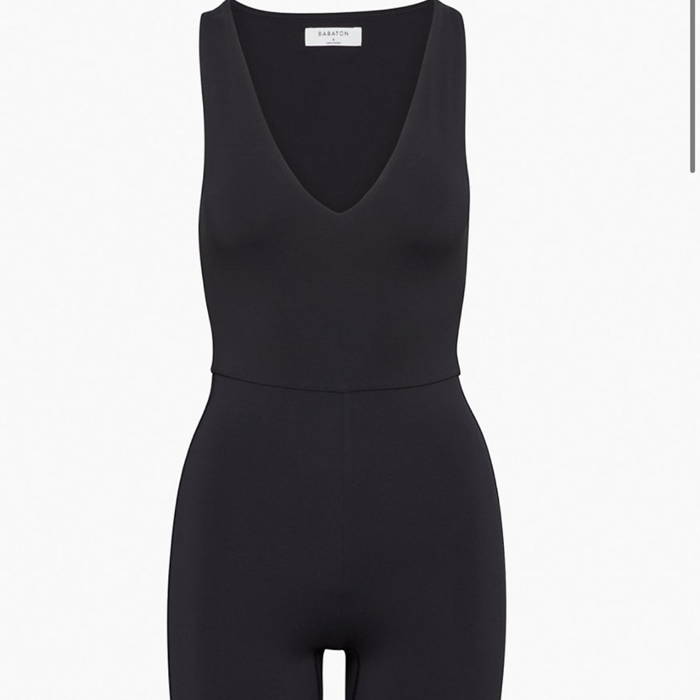 Aritizia Babaton Contour Romper